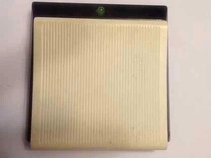 Выключатель однолкавишный, производство ХППР, приблизительно 1980-1989 год выпуска.jpeg